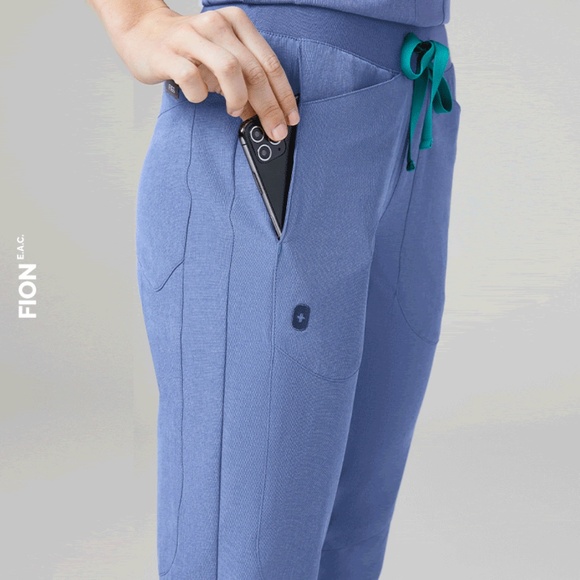 Figs Big Sky FIONe.a.c. Callao Jogger Scrub Pants